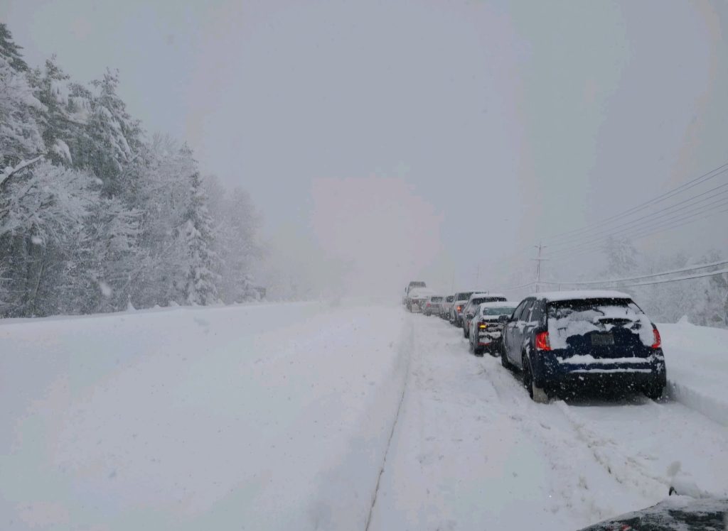 Intense Ontario Snow Strands Vehicles, Knocks Out Power As Town Calls Emergency